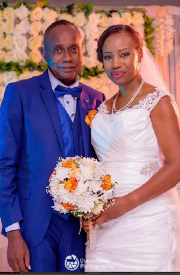 Pre-Wedding Photos Of The 60-Year-Old Bride And Her Husband